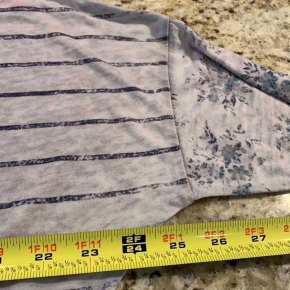 Gray and blue patterned t-shirt by Luv4Anouka - Picture 8 of 8